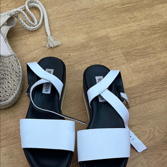 Stylish White Sandals - Picture 1 of 1